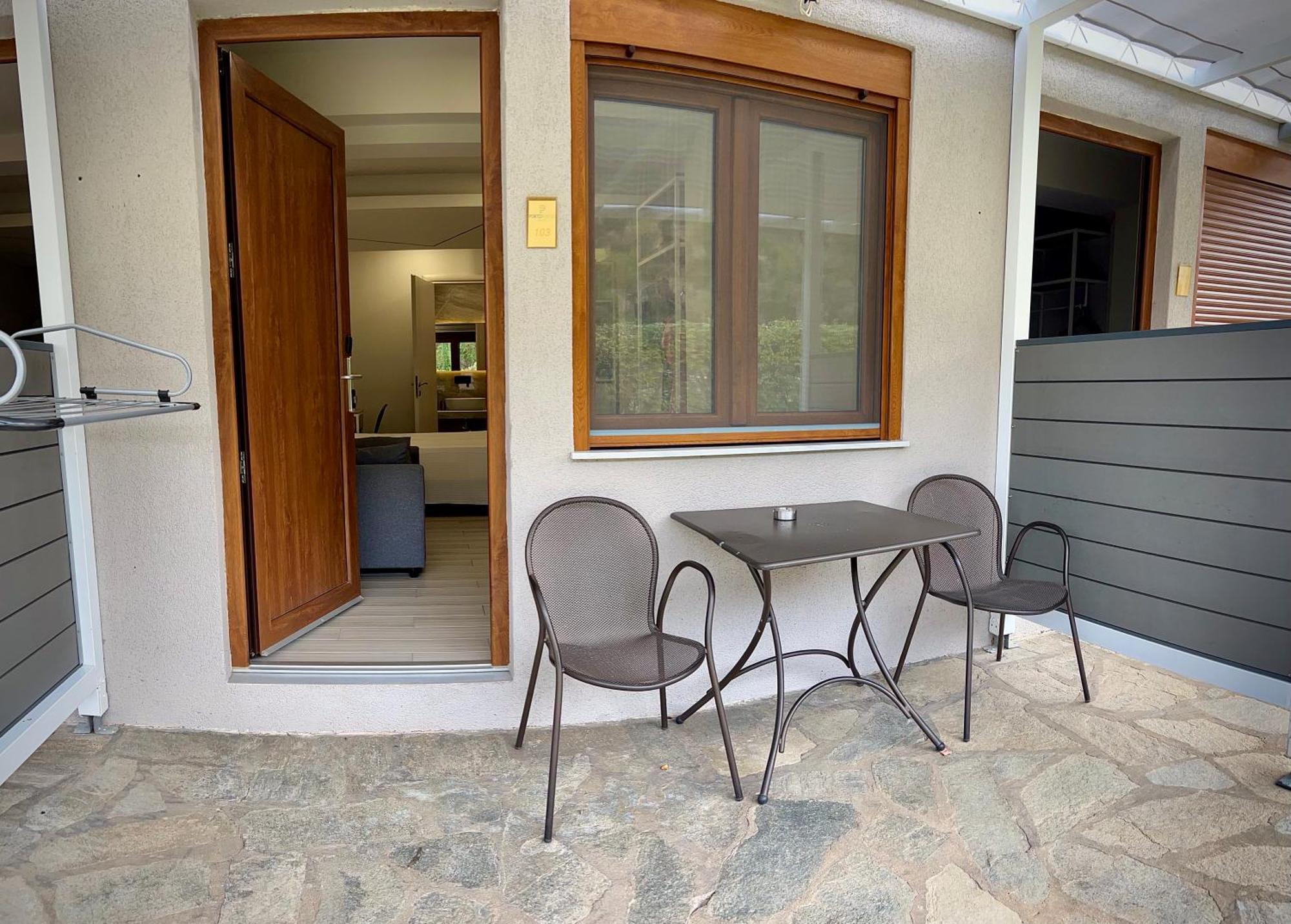 Porto Portes Suites Nea Poteidaia Exterior foto